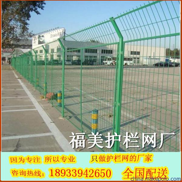 來圖加工 ?？诠蜂摻z圍網與養殖場鐵絲圍欄價格解析及勾花網應用